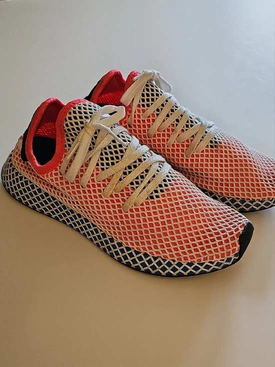 Men's Adidas Deerupt Coral and White Mesh Athletic Shoes SIZE 10 - Picture 2 of 8